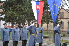 2173