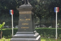 16.-Chantilly-pamatnik-gen.-Joffre