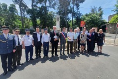 6.-Pezenas-pamatnik-slavneho-letca-Paulhana