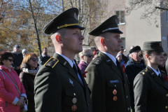 f17743f