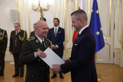 generalporucik-miroslav-lorinc-galeria