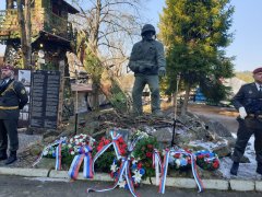 1111_memorial_strenek