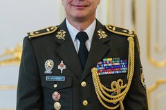 Prezident Slovenskej republiky vymenoval a povýšil generálov