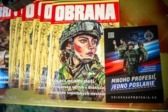 Slávnostné odhalenie pamätnej tabule brig.gen. Jánovi Goliánovi v Bratislave