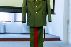 Uniforma prvého policajného prezidenta gen. Štefana Lastovku slávnostne odovzdaná do Múzea polície SR