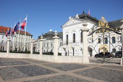 Prezident Slovenskej republiky vymenoval a povýšil generálov