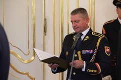 Prezident Slovenskej republiky vymenoval a povýšil generálov